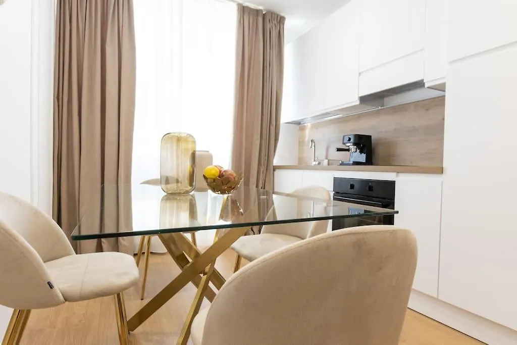 Apartment We Home - Prada Luxury Suites Milan